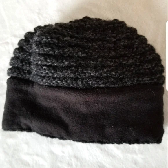 Nirvana Designs hat $52 Retail Chunky Soft Knit Wool Beanie, FINAL PRICE! - Picture 9 of 13